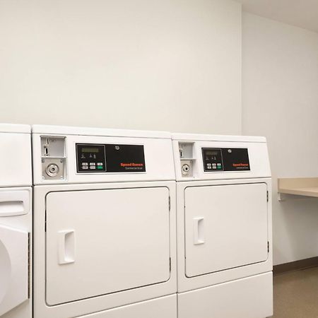 Springhill Suites By Marriott Milwaukee West/Wauwatosa Eksteriør billede