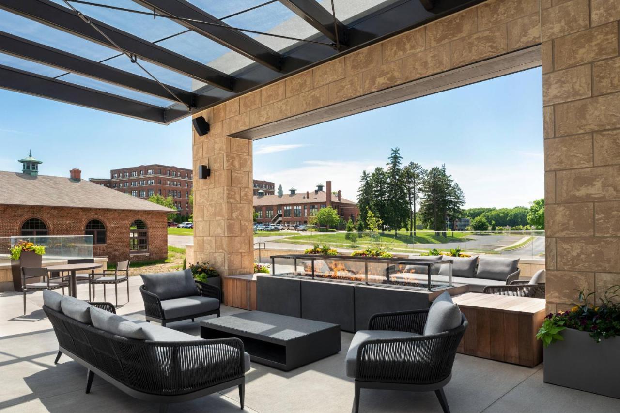 Springhill Suites By Marriott Milwaukee West/Wauwatosa Eksteriør billede