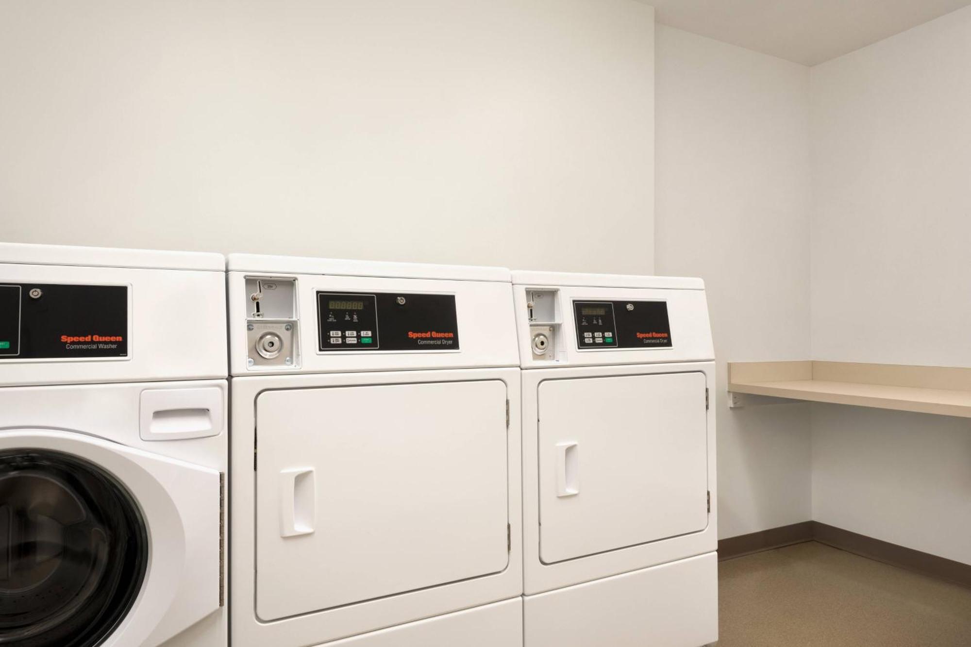 Springhill Suites By Marriott Milwaukee West/Wauwatosa Eksteriør billede