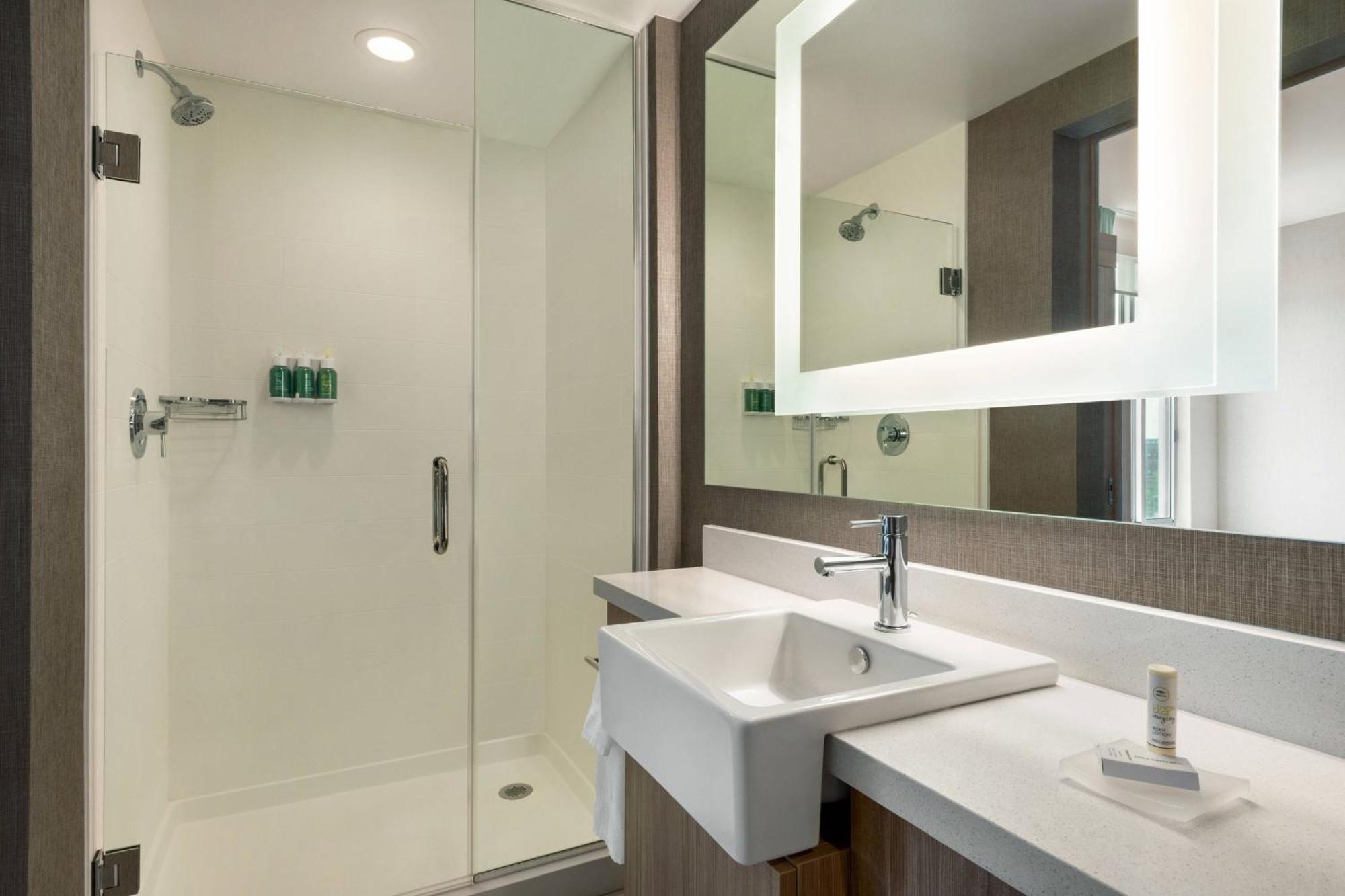 Springhill Suites By Marriott Milwaukee West/Wauwatosa Eksteriør billede